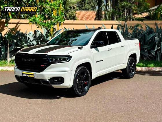 RAM RAMPAGE 2.0 HURRICANE 4 TURBO GASOLINA R/T 4X4 AUTOMÁTICO